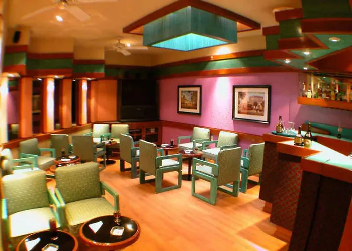 Hotel Segovia Regency